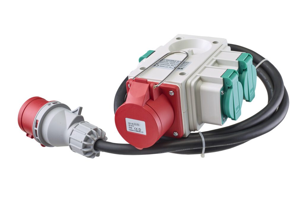 CEE - 1 X CEE & 3 X DK Distributor - Heatcom